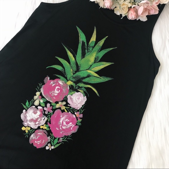 LAST ONE✨ Women’s Floral Pineapple Tank Top Black - Picture 3 of 4
